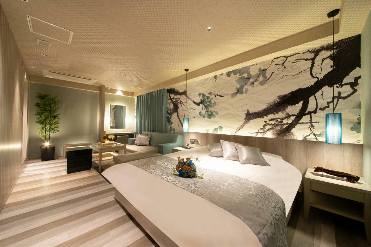 ホテル Tiger & Dragon 男塾ホテルグループ (Adults Only) Gifu Exteriör bild